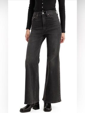 Levi's Ribcage Bell Jeans in Washed Black Denim